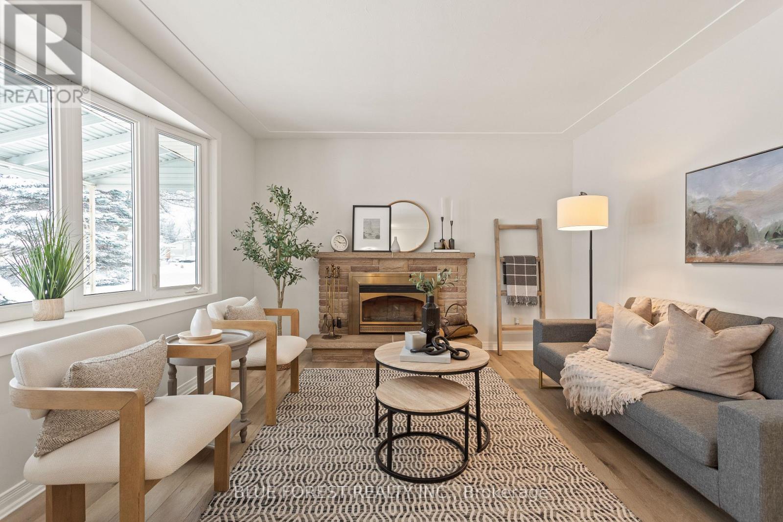 115 Honeysuckle Crescent, London East, Ontario  N5Y 4P5 - Photo 7 - X12593568