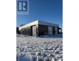 180 VICTORIA STREET W