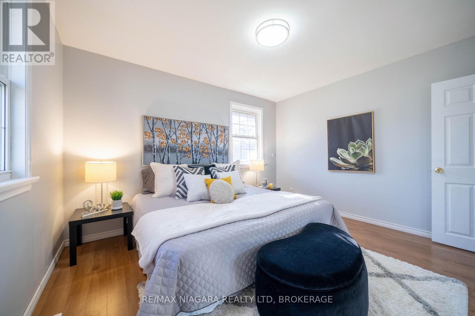 1 East Hampton Road, St. Catharines, Ontario  L2T 3C9 - Photo 16 - X12593550