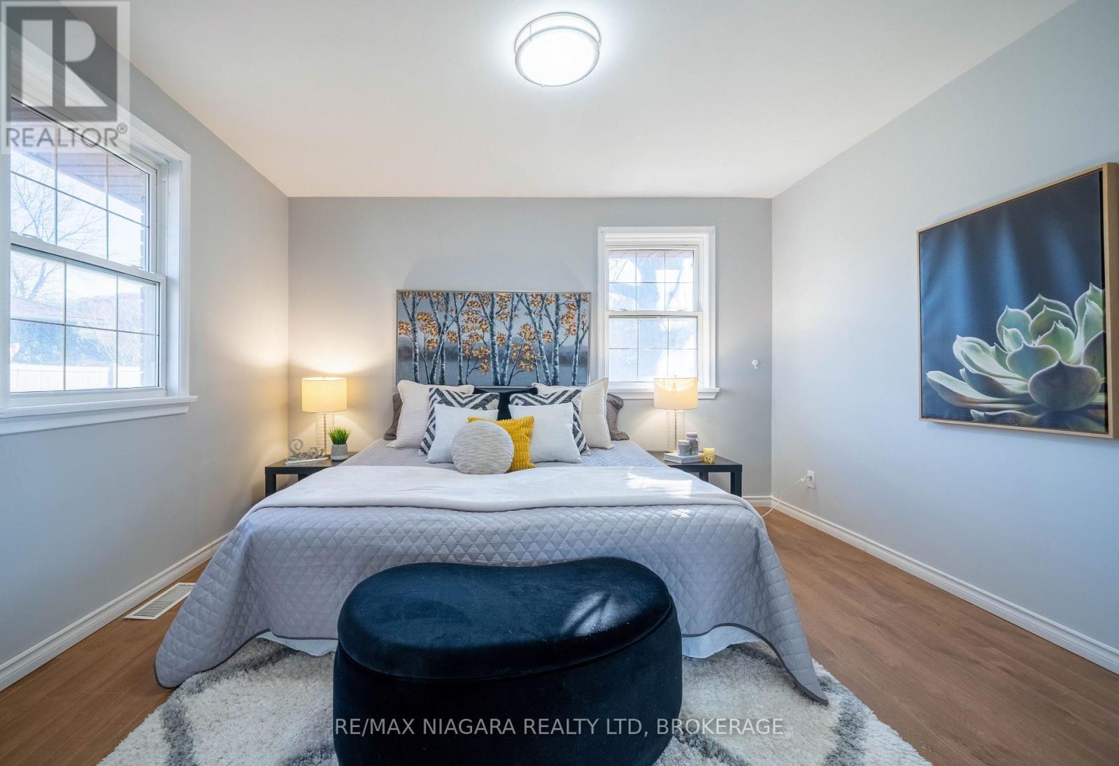 1 East Hampton Road, St. Catharines, Ontario  L2T 3C9 - Photo 17 - X12593550