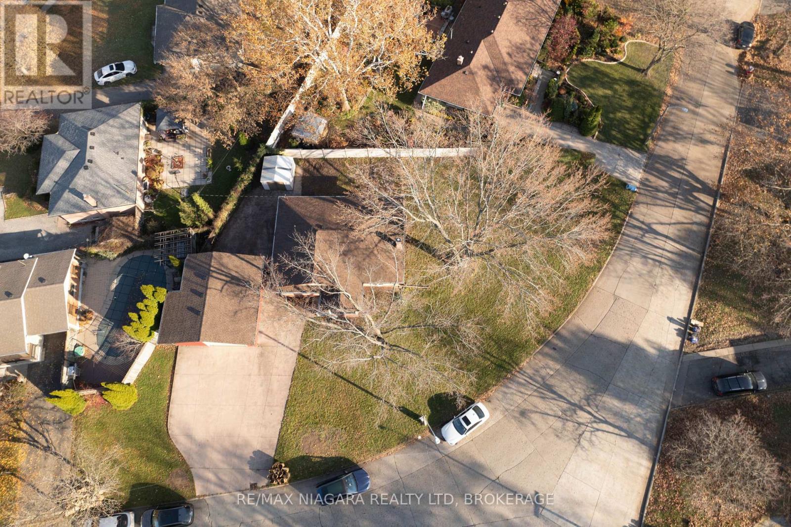 1 East Hampton Road, St. Catharines, Ontario  L2T 3C9 - Photo 39 - X12593550