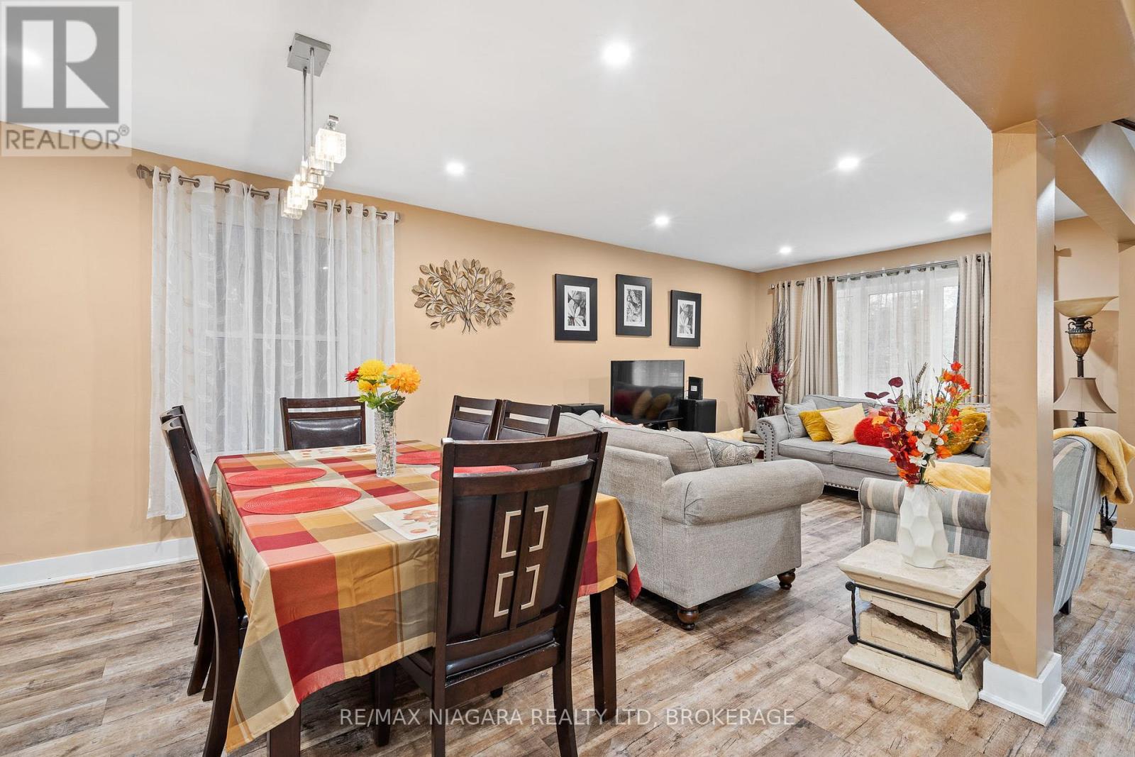 42 Grove Street, Welland, Ontario  L3B 4B4 - Photo 8 - X12593552