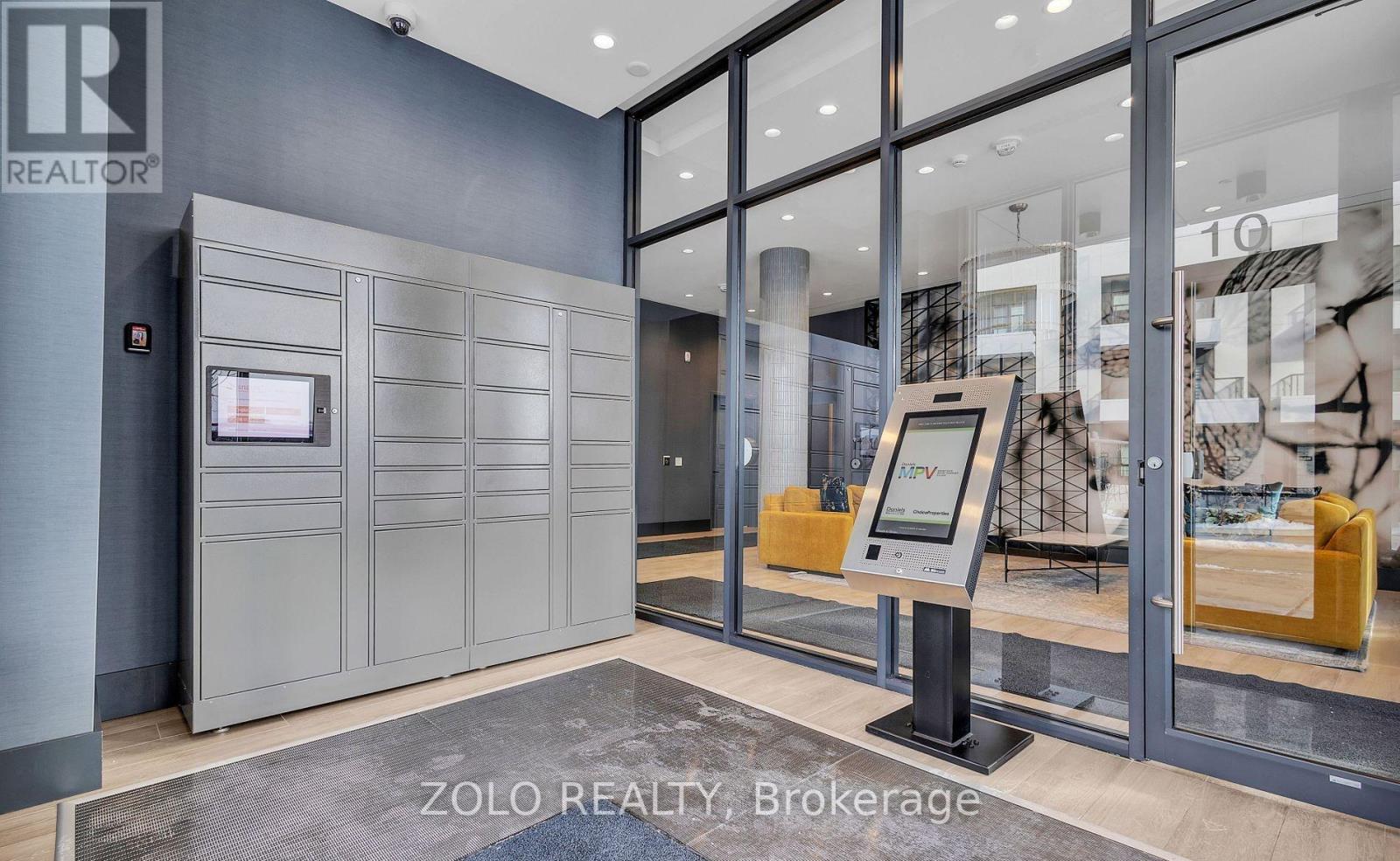 604 - 10 Lagerfeld Drive, Brampton, Ontario  L7A 5L3 - Photo 12 - W12593296