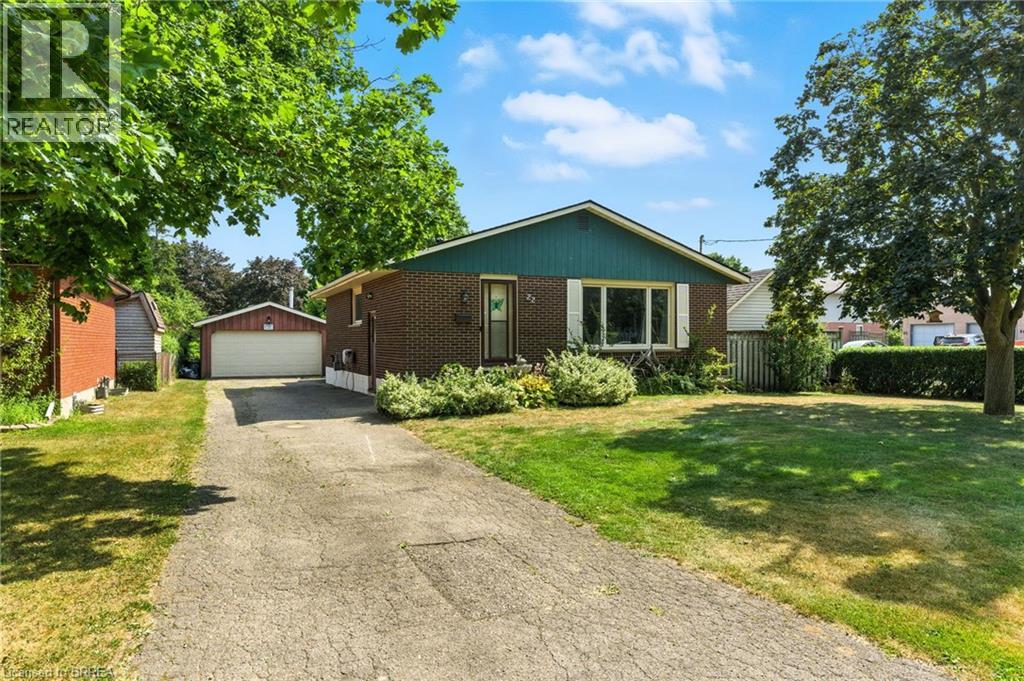 22 Mccammon Street, Paris, Ontario  N3L 1V9 - Photo 1 - 40757991