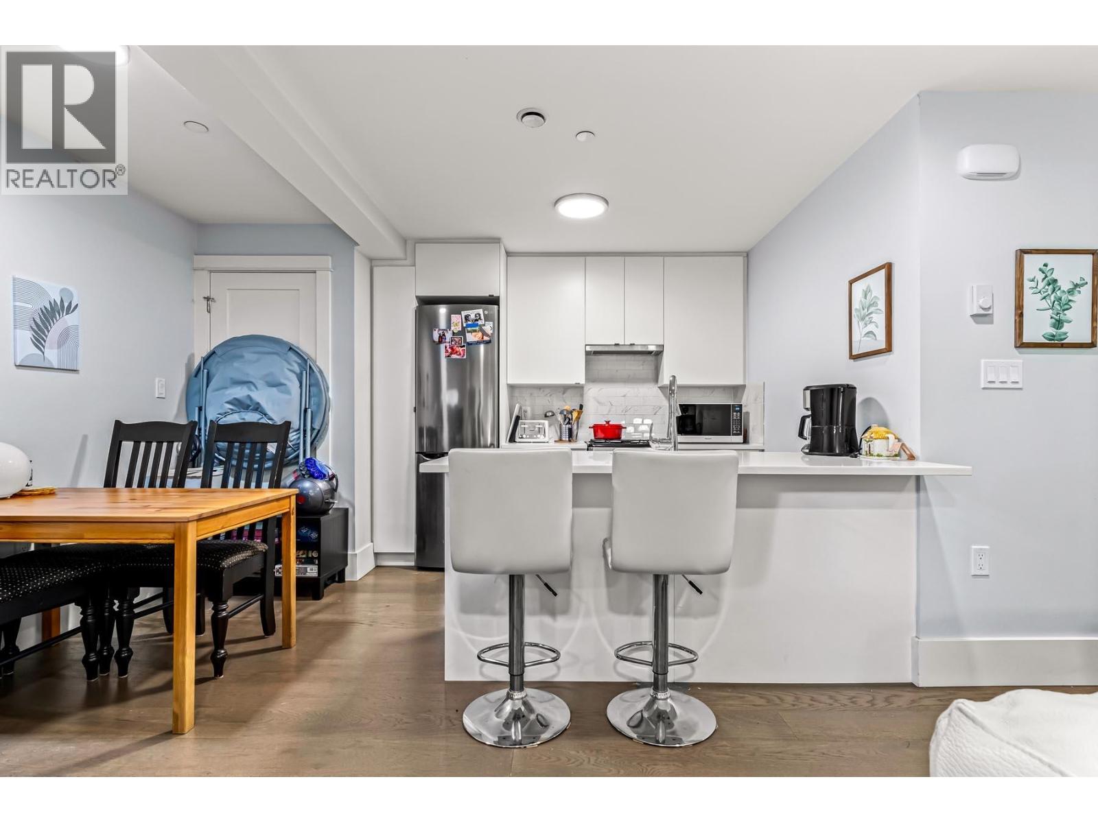 437 Vernon Drive, Vancouver, British Columbia  V6A 3N4 - Photo 28 - R3071420