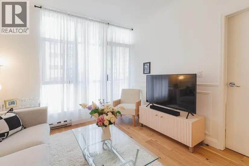 1249 Granville Street, Vancouver, British Columbia  V6Z 1M5 - Photo 1 - R3071417