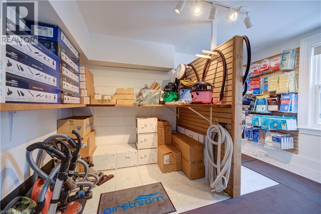 203 Brant Avenue Unit# 1, Brantford, Ontario  N3T 3J1 - Photo 13 - 40789925