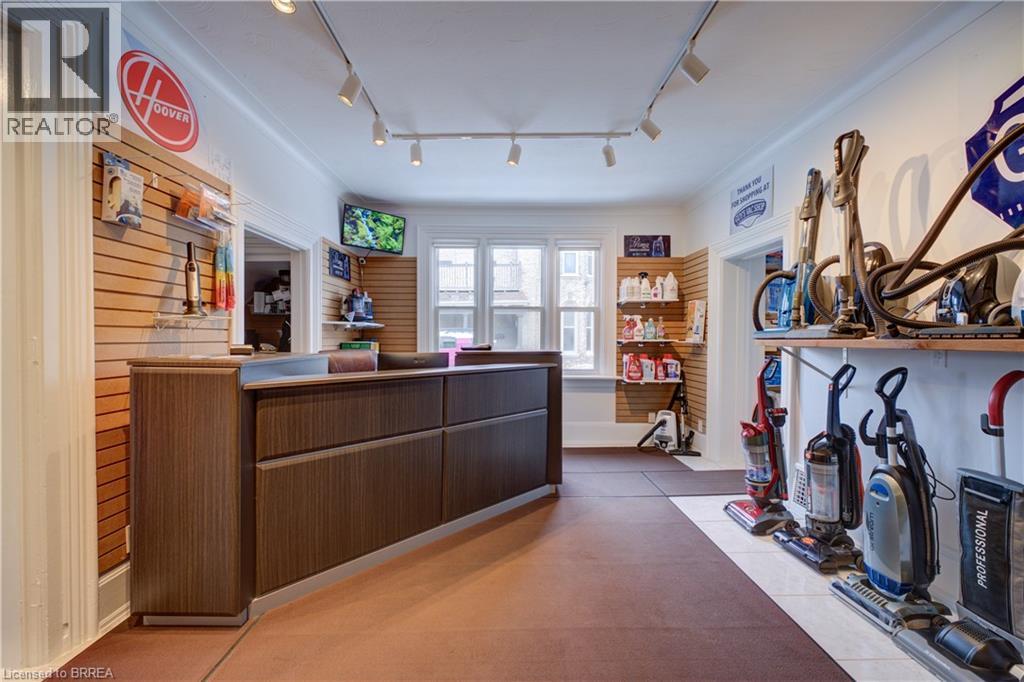 203 Brant Avenue Unit# 1, Brantford, Ontario  N3T 3J1 - Photo 7 - 40789925