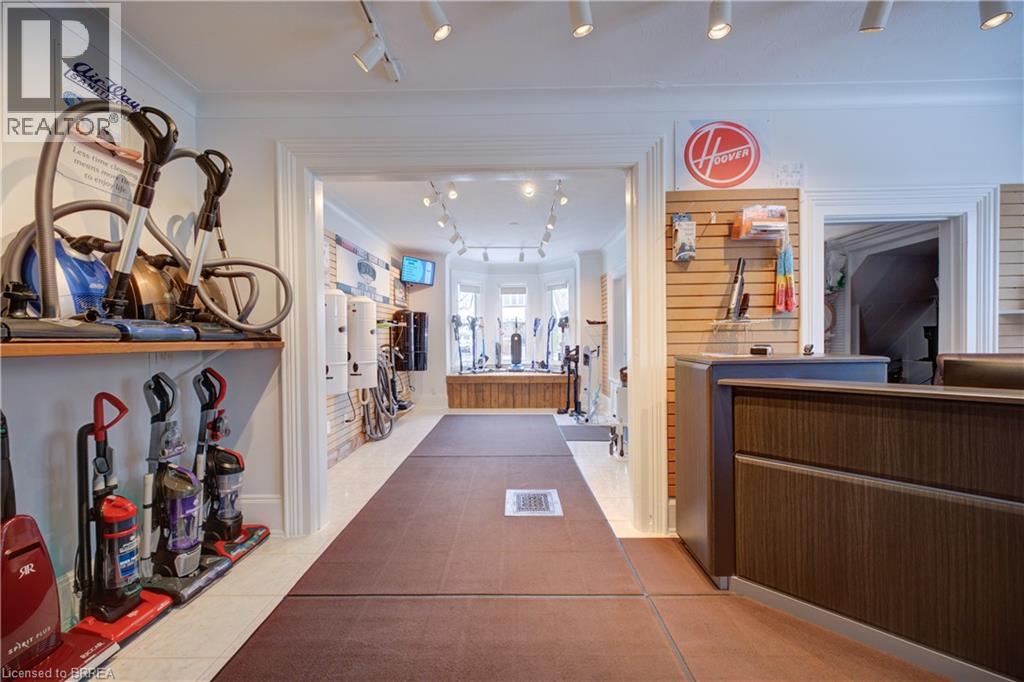 203 Brant Avenue Unit# 1, Brantford, Ontario  N3T 3J1 - Photo 9 - 40789925