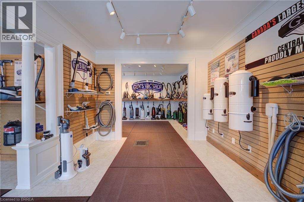 203 Brant Avenue Unit# 1, Brantford, Ontario  N3T 3J1 - Photo 5 - 40789922