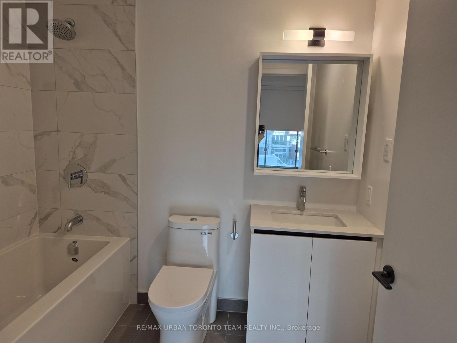 202 - 35 Parliament Street, Toronto, Ontario  M5A 2Y2 - Photo 10 - C12593574