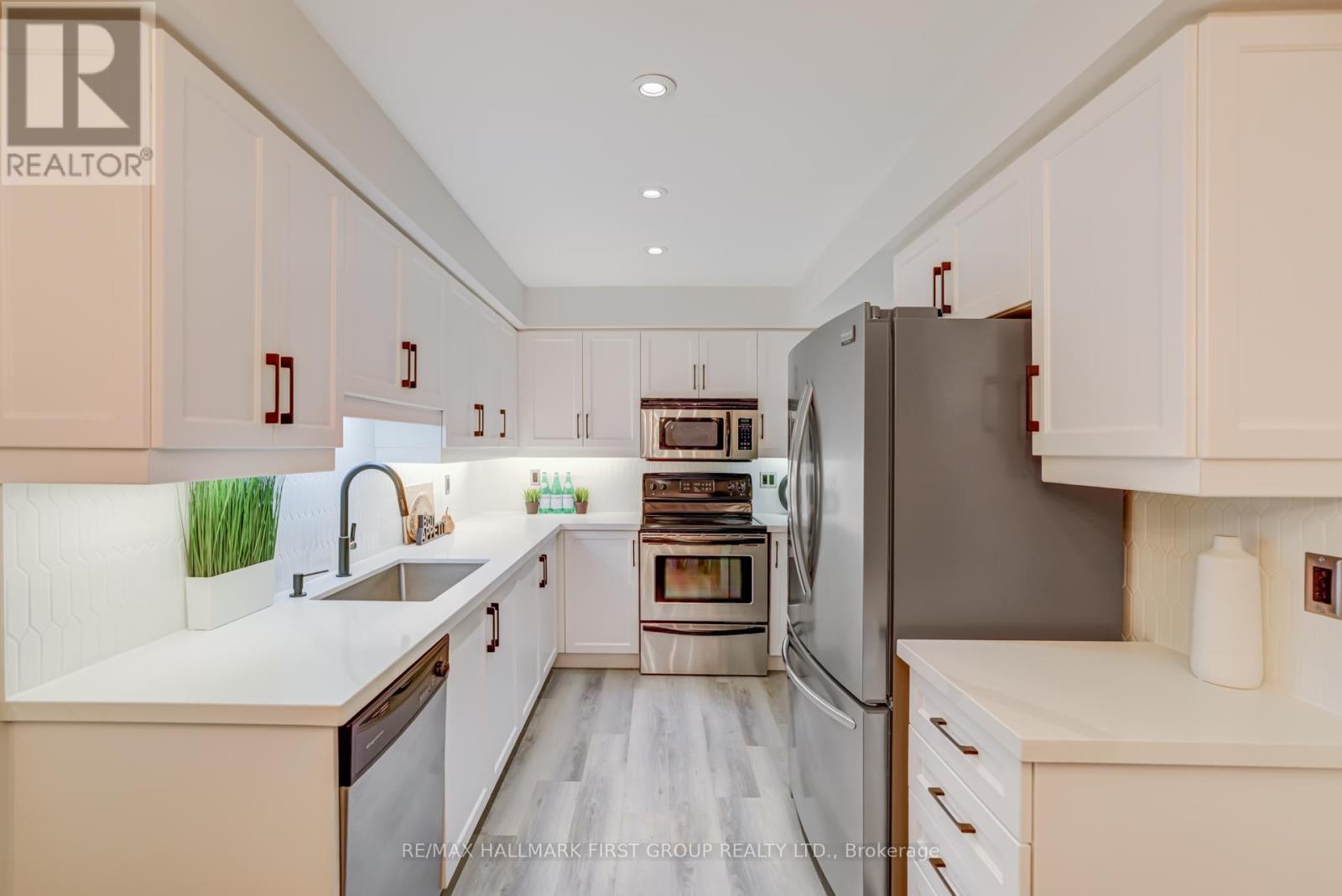 4 Beckett Crescent, Clarington, Ontario  L1E 3J5 - Photo 7 - E12593554