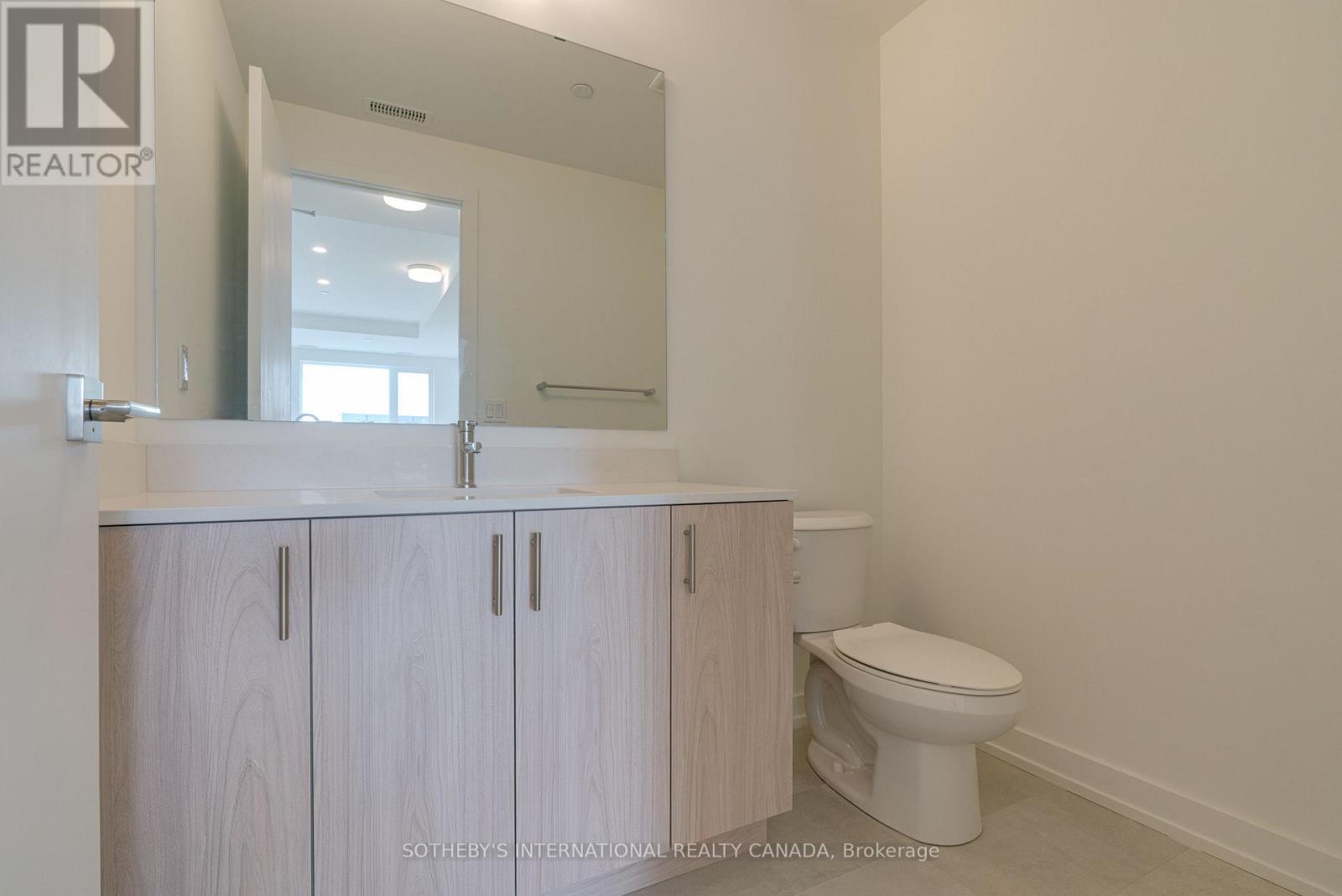 C-311 - 6 Red Squirrel Lane, Richmond Hill, Ontario  L4S 0P5 - Photo 5 - N12593608