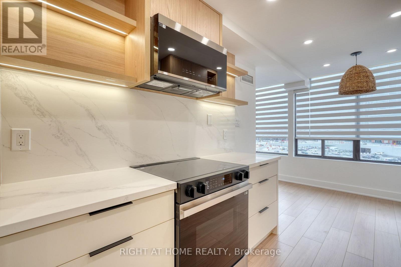 512 - 7460 Bathurst Street, Vaughan, Ontario  L4J 7K9 - Photo 16 - N12593610