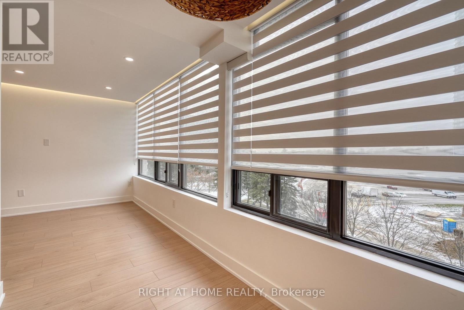 512 - 7460 Bathurst Street, Vaughan, Ontario  L4J 7K9 - Photo 17 - N12593610