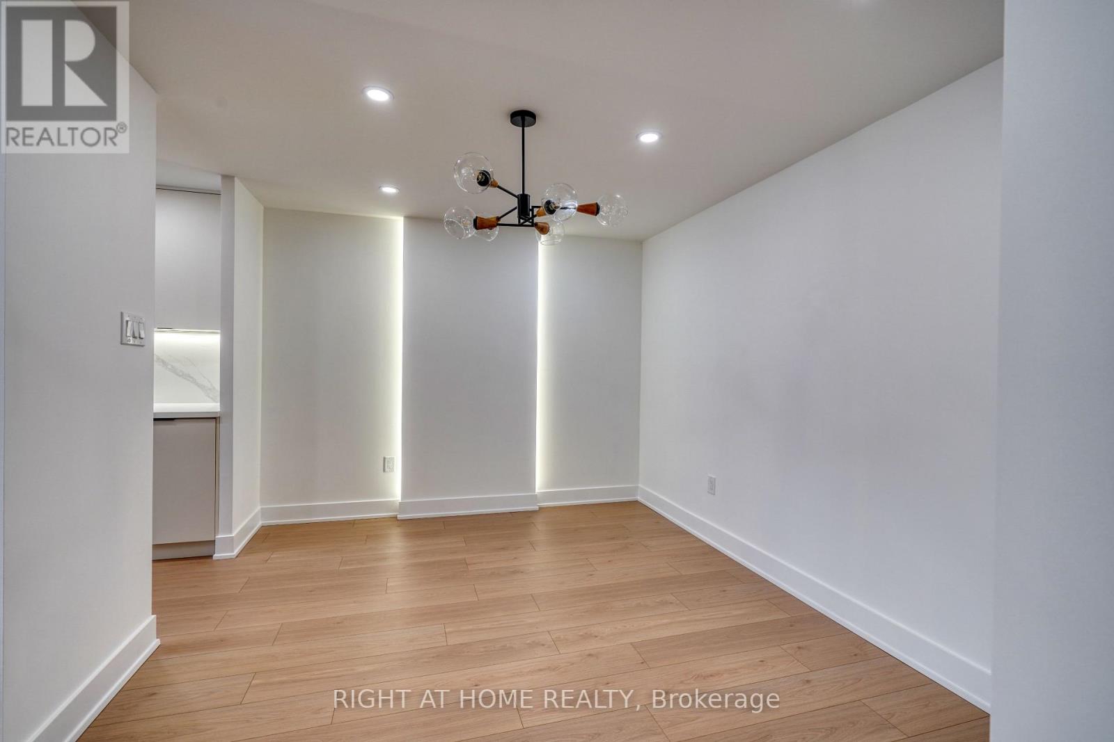 512 - 7460 Bathurst Street, Vaughan, Ontario  L4J 7K9 - Photo 19 - N12593610