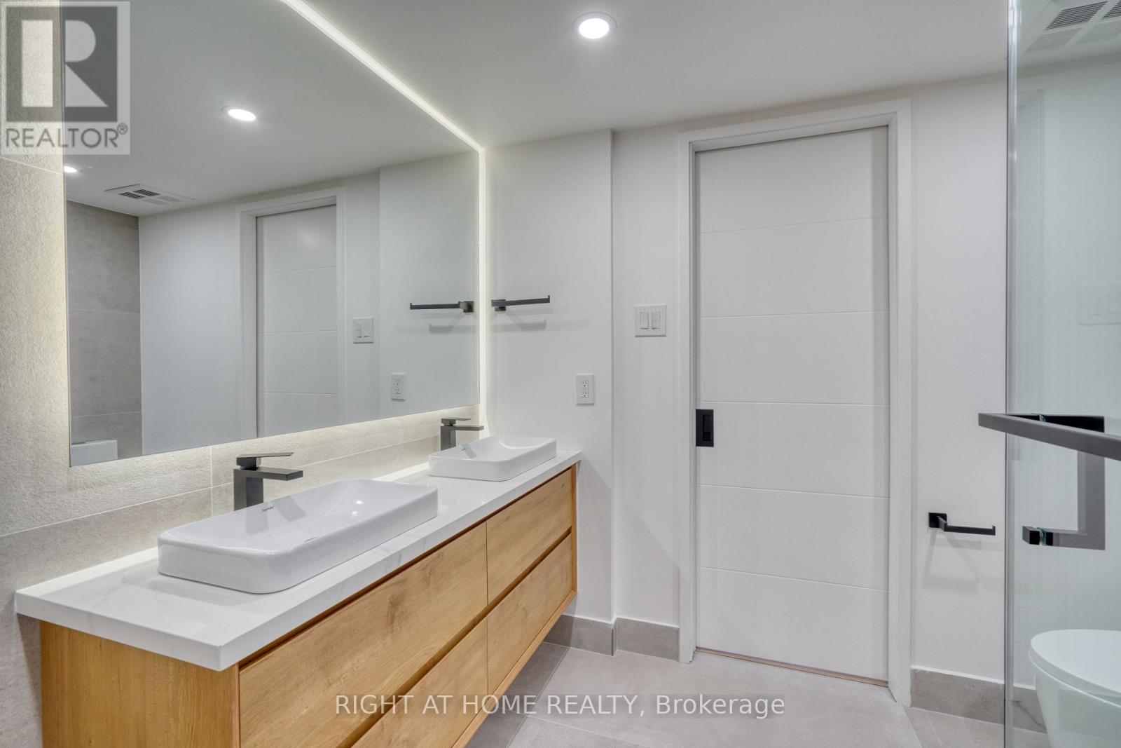 512 - 7460 Bathurst Street, Vaughan, Ontario  L4J 7K9 - Photo 28 - N12593610