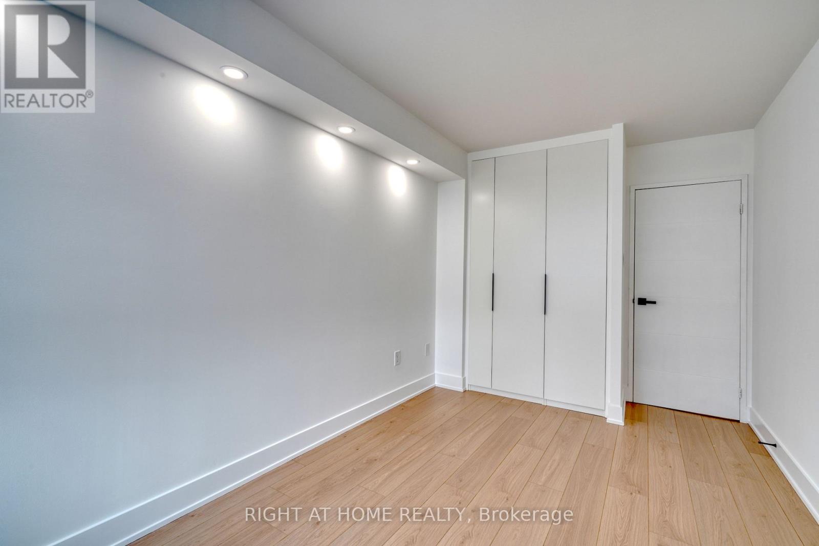 512 - 7460 Bathurst Street, Vaughan, Ontario  L4J 7K9 - Photo 32 - N12593610