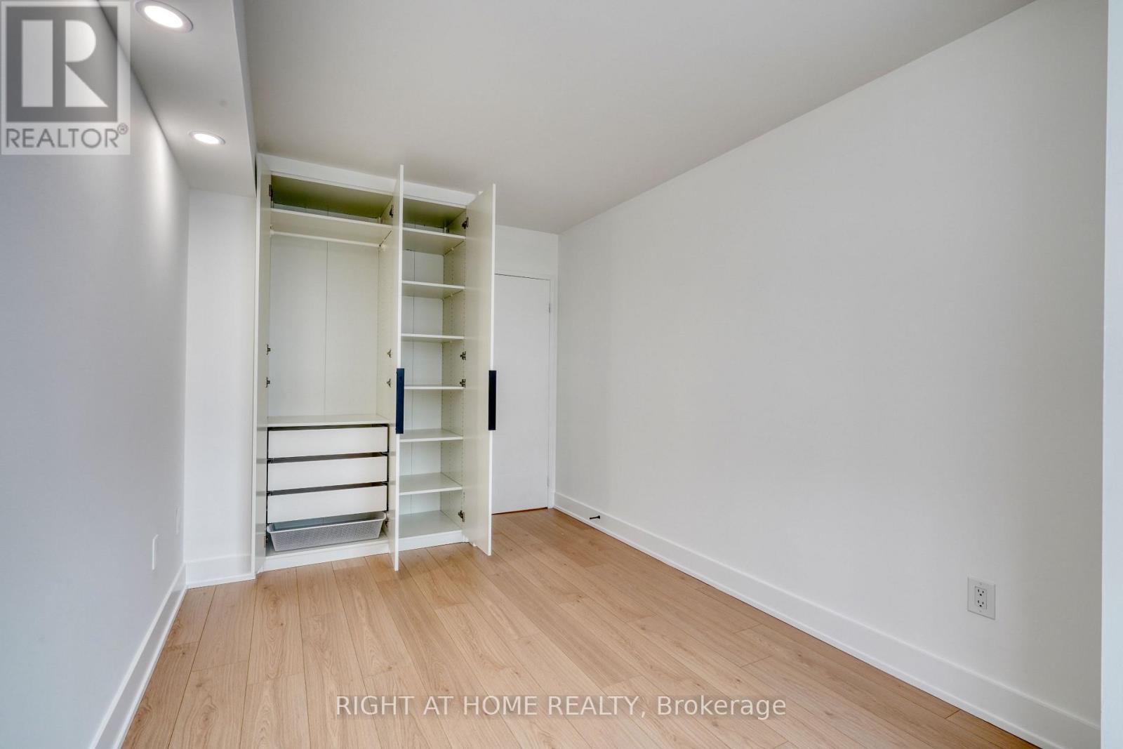 512 - 7460 Bathurst Street, Vaughan, Ontario  L4J 7K9 - Photo 33 - N12593610