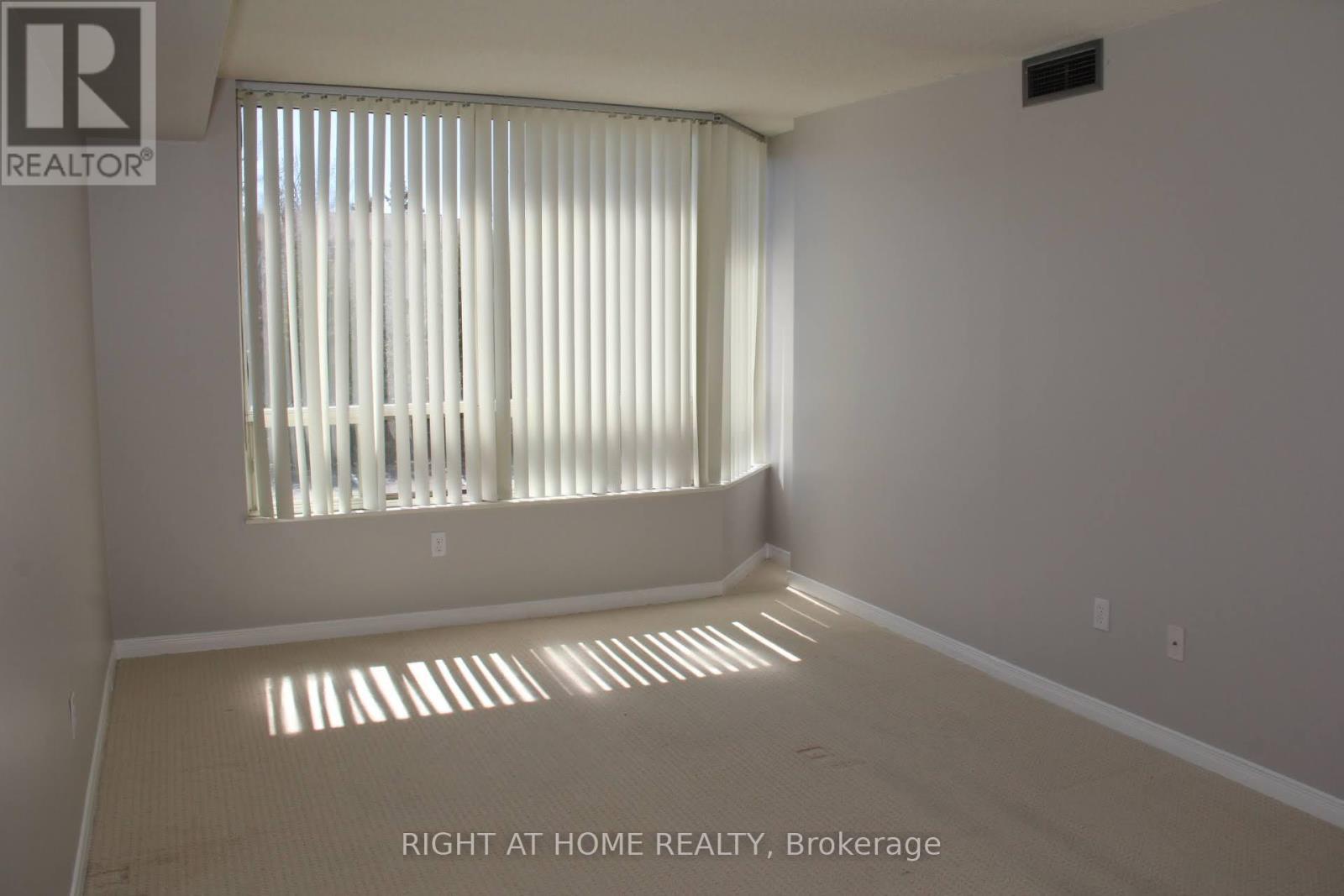 214 - 175 Cedar Avenue, Richmond Hill, Ontario  L4C 9V3 - Photo 23 - N12593628