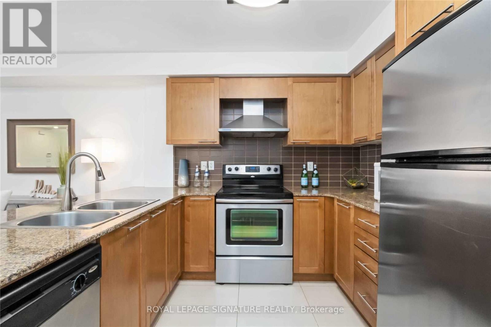 107 - 320 John Street, Markham, Ontario  L3T 0B1 - Photo 6 - N12593632