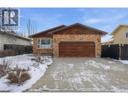 2815 Corbett Road Engelwood, Regina, Ca