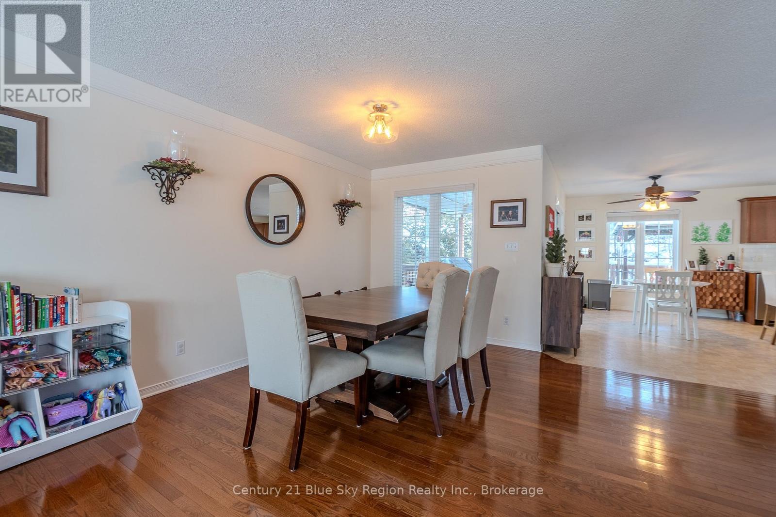 36 Kenwood Hills Drive, North Bay (Airport), Ontario  P1C 1M1 - Photo 8 - X12593676