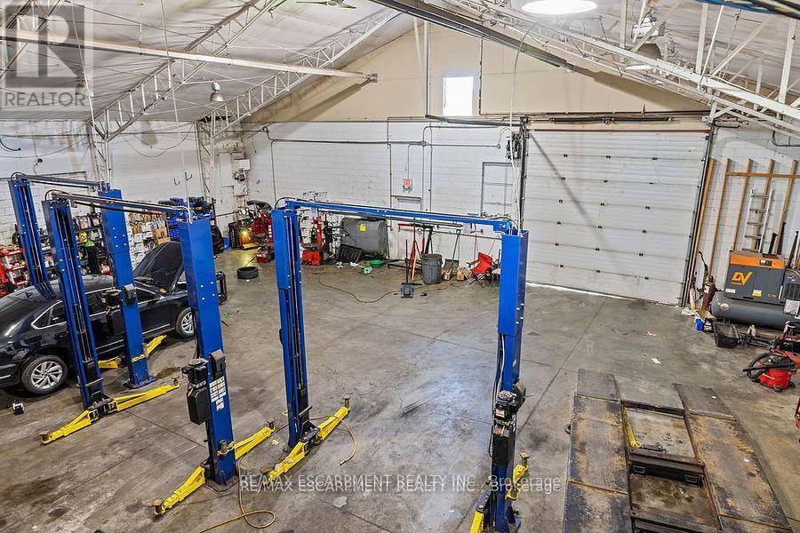 53 Steeles Avenue E, Milton, Ontario  L9T 1X9 - Photo 17 - W12593542