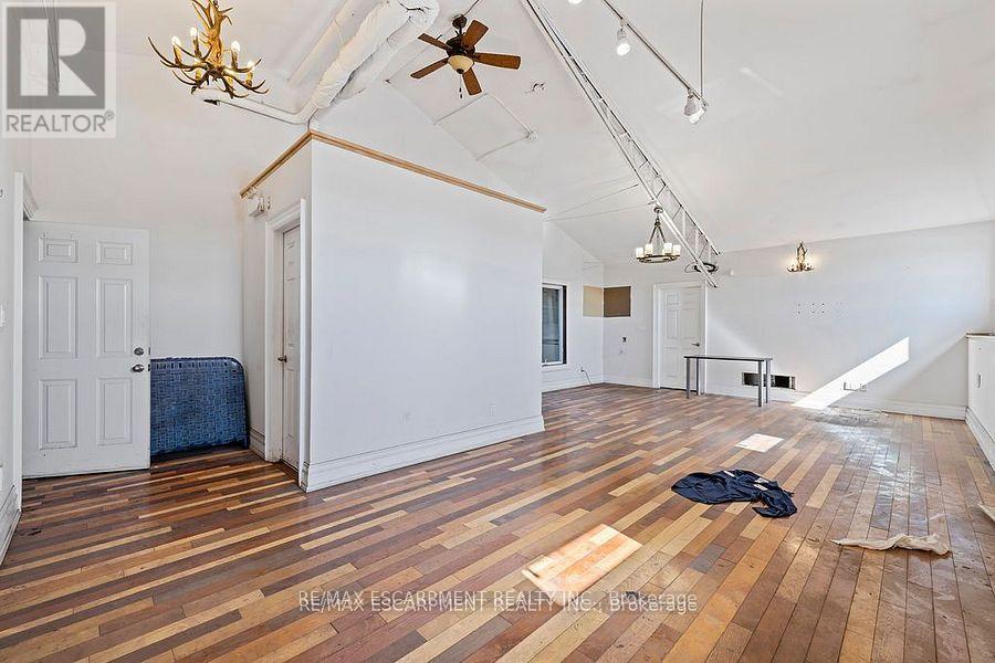 53 Steeles Avenue E, Milton, Ontario  L9T 1X9 - Photo 20 - W12593542