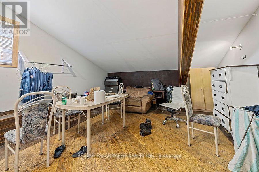 53 Steeles Avenue E, Milton, Ontario  L9T 1X9 - Photo 21 - W12593542