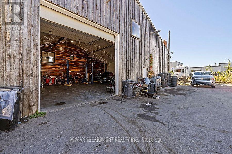 53 Steeles Avenue E, Milton, Ontario  L9T 1X9 - Photo 24 - W12593542