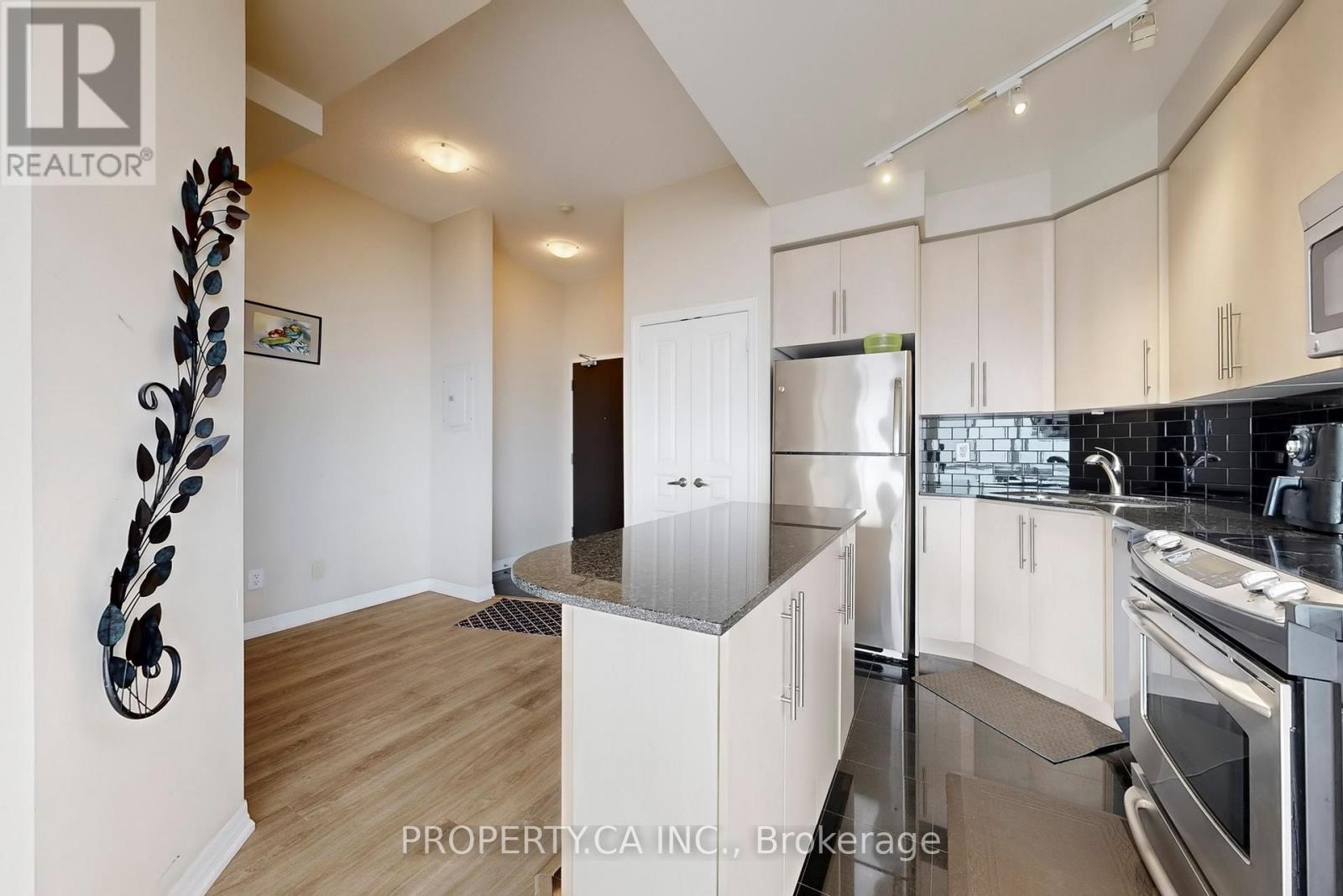 3606 - 225 Webb Drive, Mississauga, Ontario  L5B 4P2 - Photo 16 - W12593544