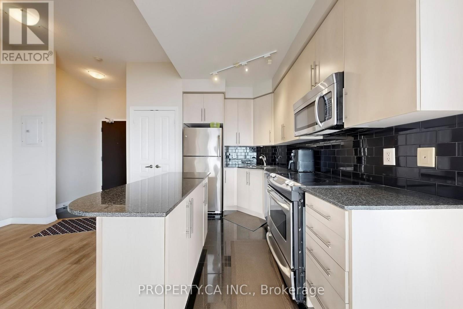 3606 - 225 Webb Drive, Mississauga, Ontario  L5B 4P2 - Photo 17 - W12593544