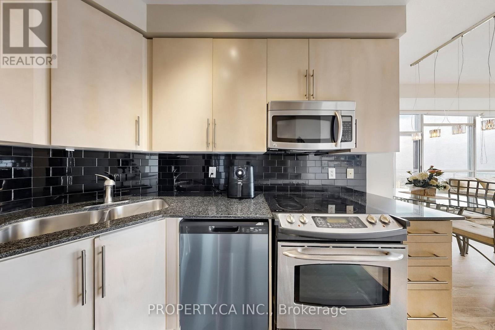 3606 - 225 Webb Drive, Mississauga, Ontario  L5B 4P2 - Photo 18 - W12593544