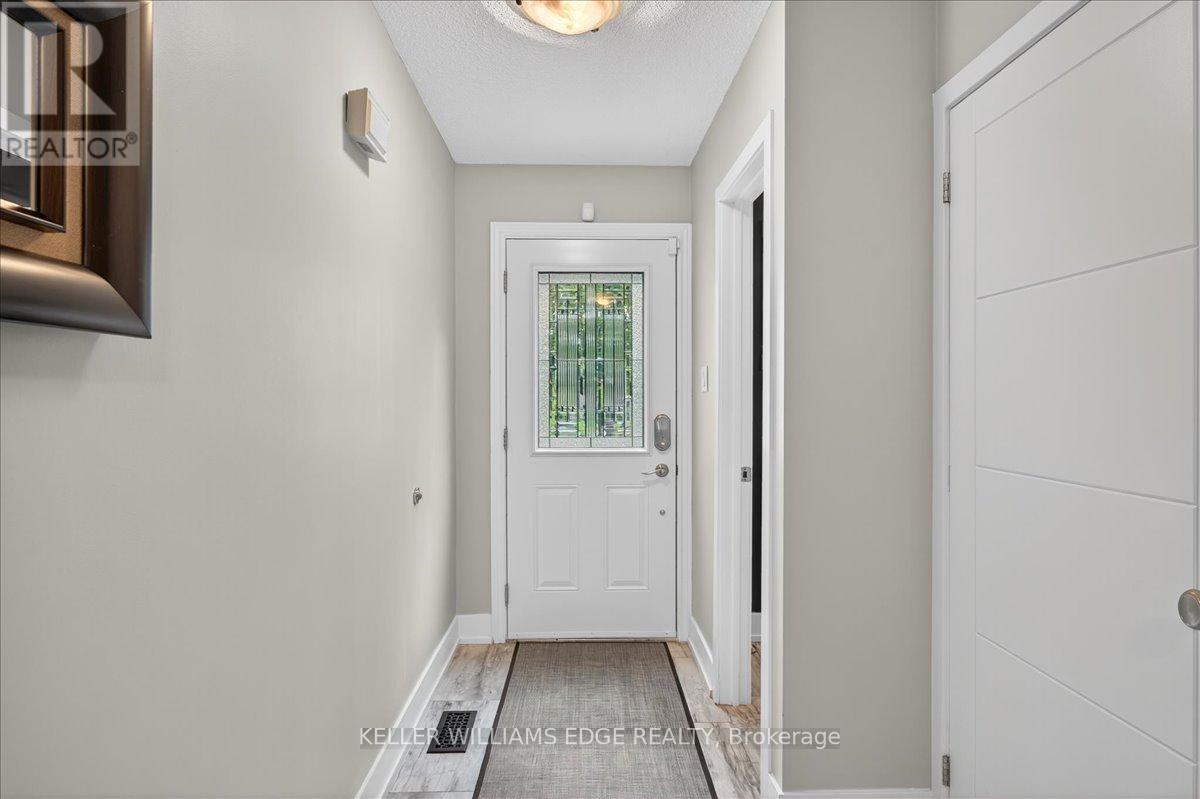 2 - 4198 Longmoor Drive, Burlington, Ontario L7L 5E3 - Photo 4 - W12593560
