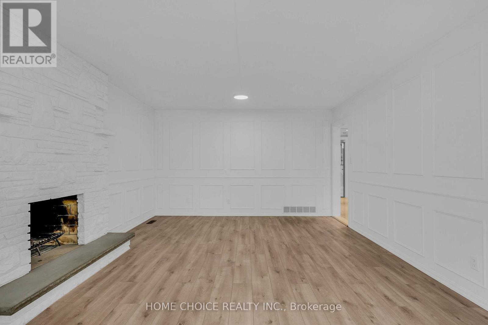 43 Golfwood Heights E, Toronto, Ontario  M9P 3L8 - Photo 19 - W12593564