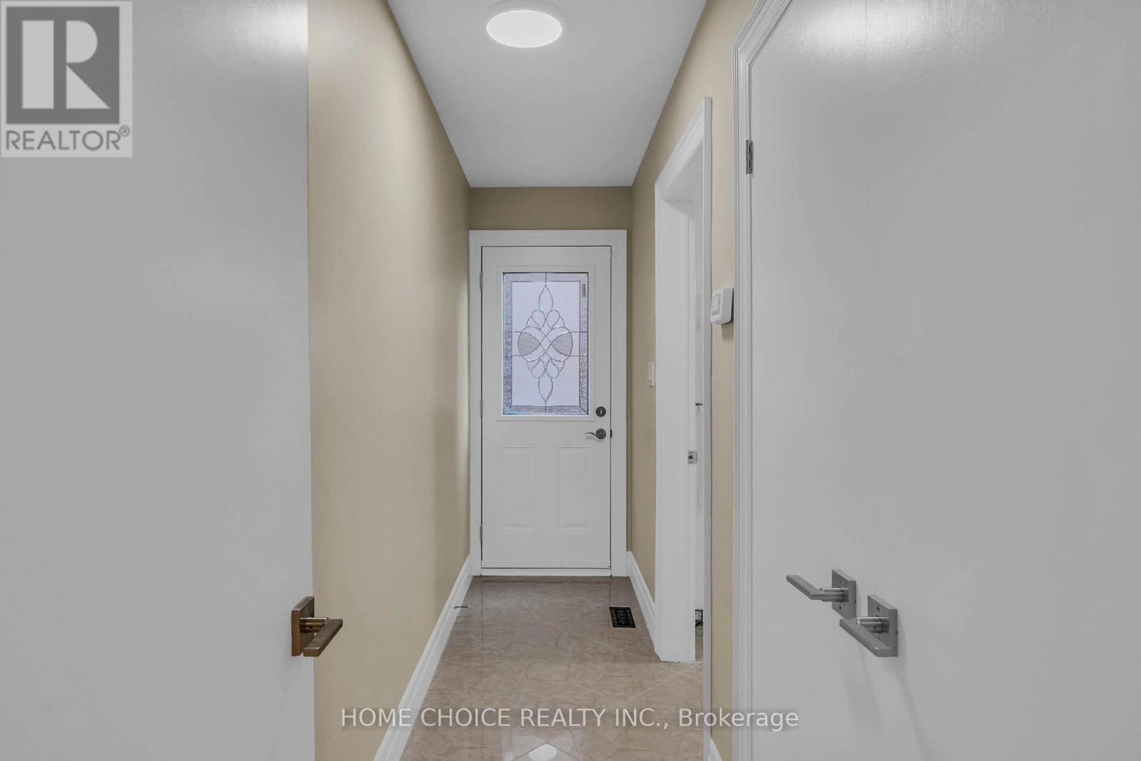 43 Golfwood Heights E, Toronto, Ontario  M9P 3L8 - Photo 22 - W12593564