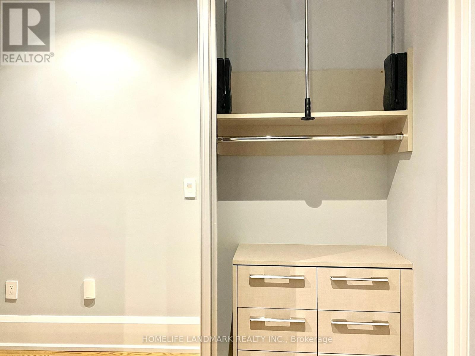 Lower - 597 Montbeck Crescent, Mississauga, Ontario  L5G 1N9 - Photo 8 - W12593636