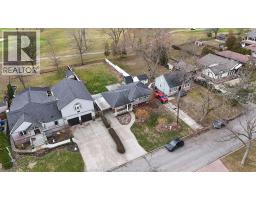 4113 ROSELAND DRIVE East, Windsor, Ontario