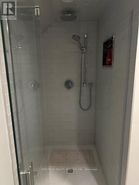 Bsmt - 10 Elrose Road, Brampton, Ontario  L6T 2C2 - Photo 10 - W12591414