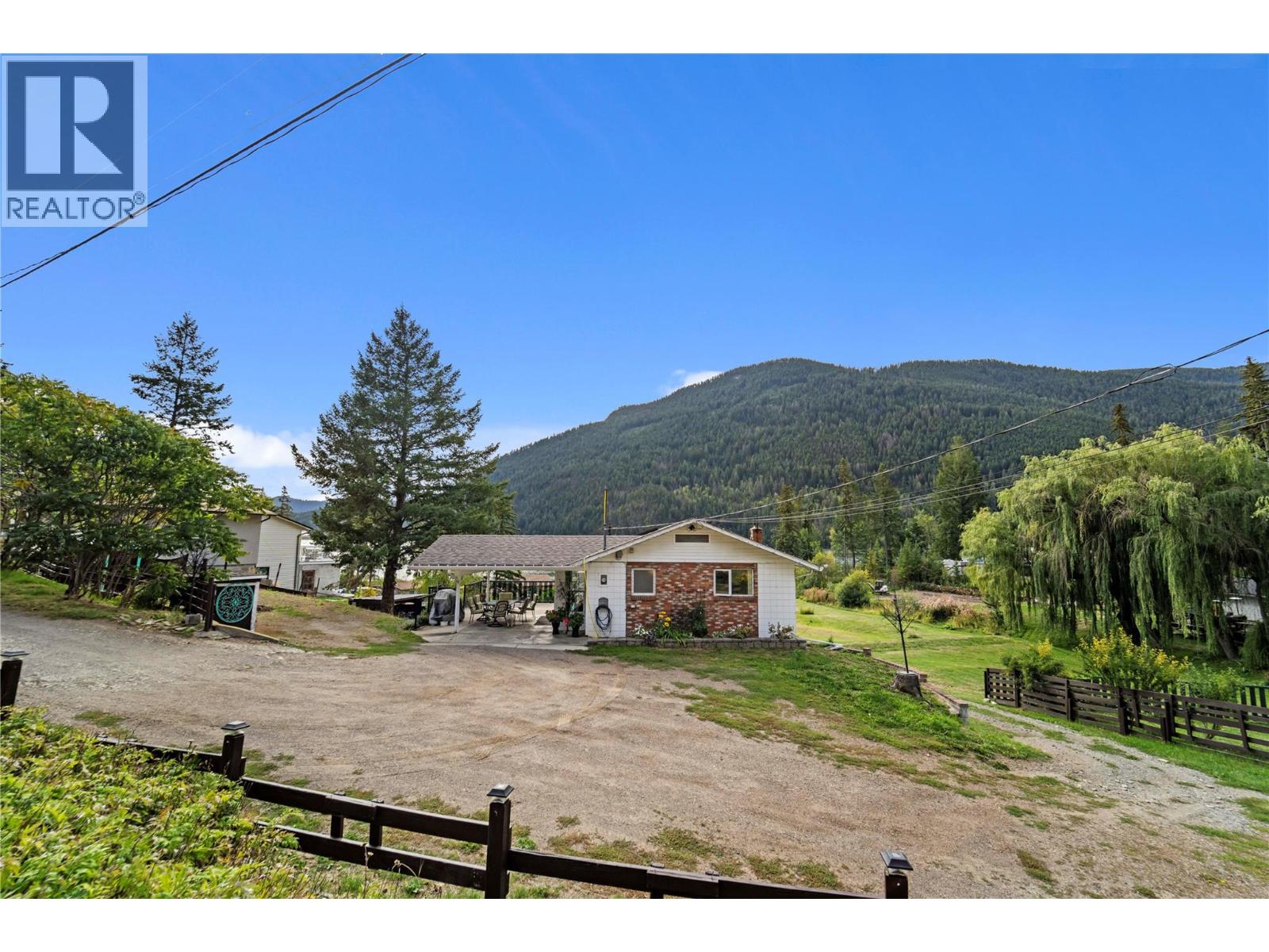 2348 Ojibway Road Kamloops Photo 36 2348 Ojibway Road Kamloops Photo 36