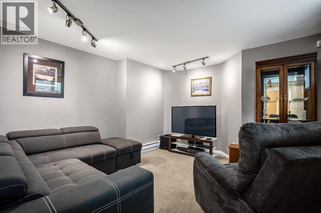 17 Luxstone Crescent Sw, Airdrie, Alberta  T4B 2W6 - Photo 38 - A2262599