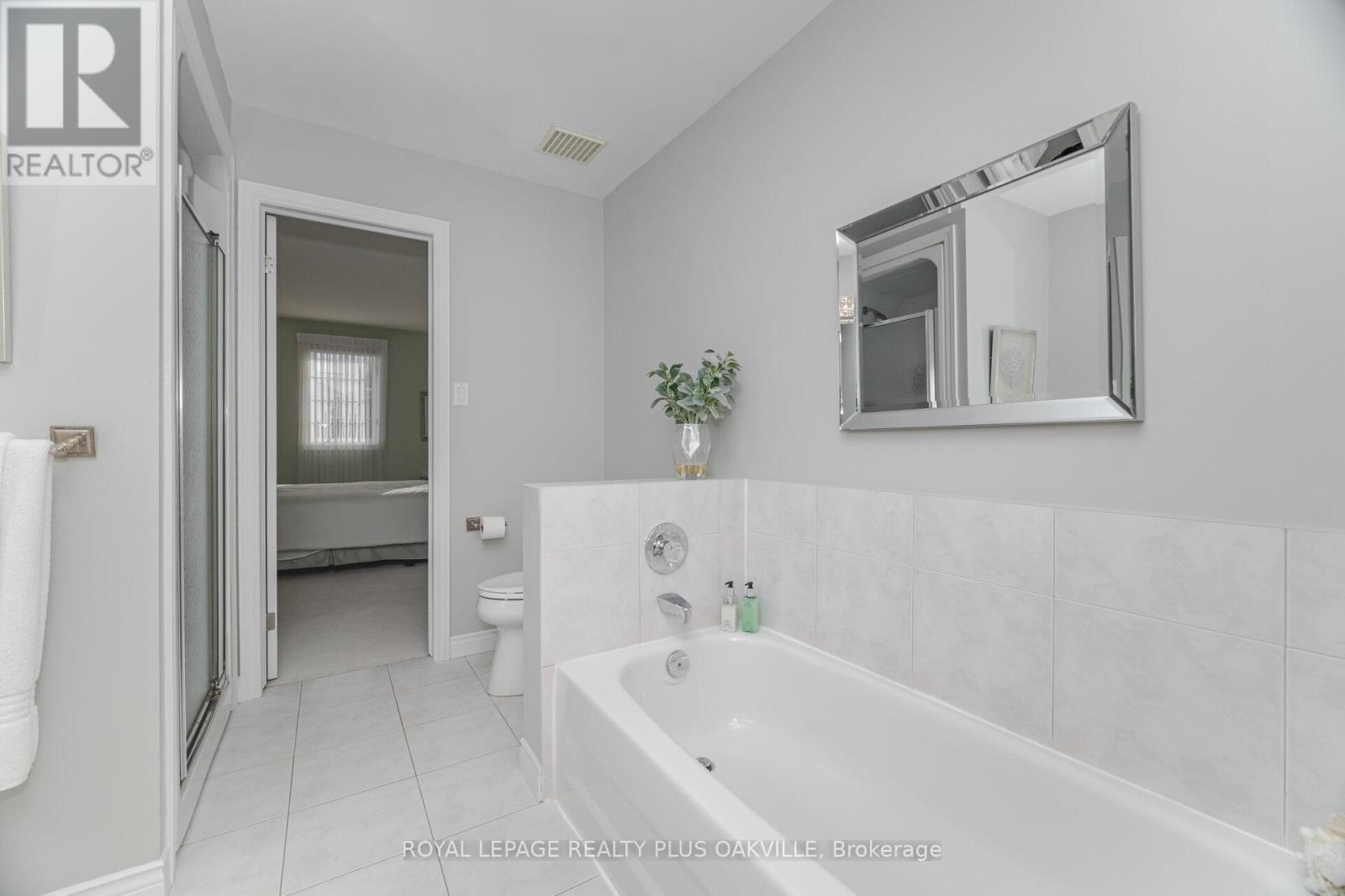 53 Kildonan Crescent, Hamilton, Ontario  L0R 2H5 - Photo 30 - X12593604