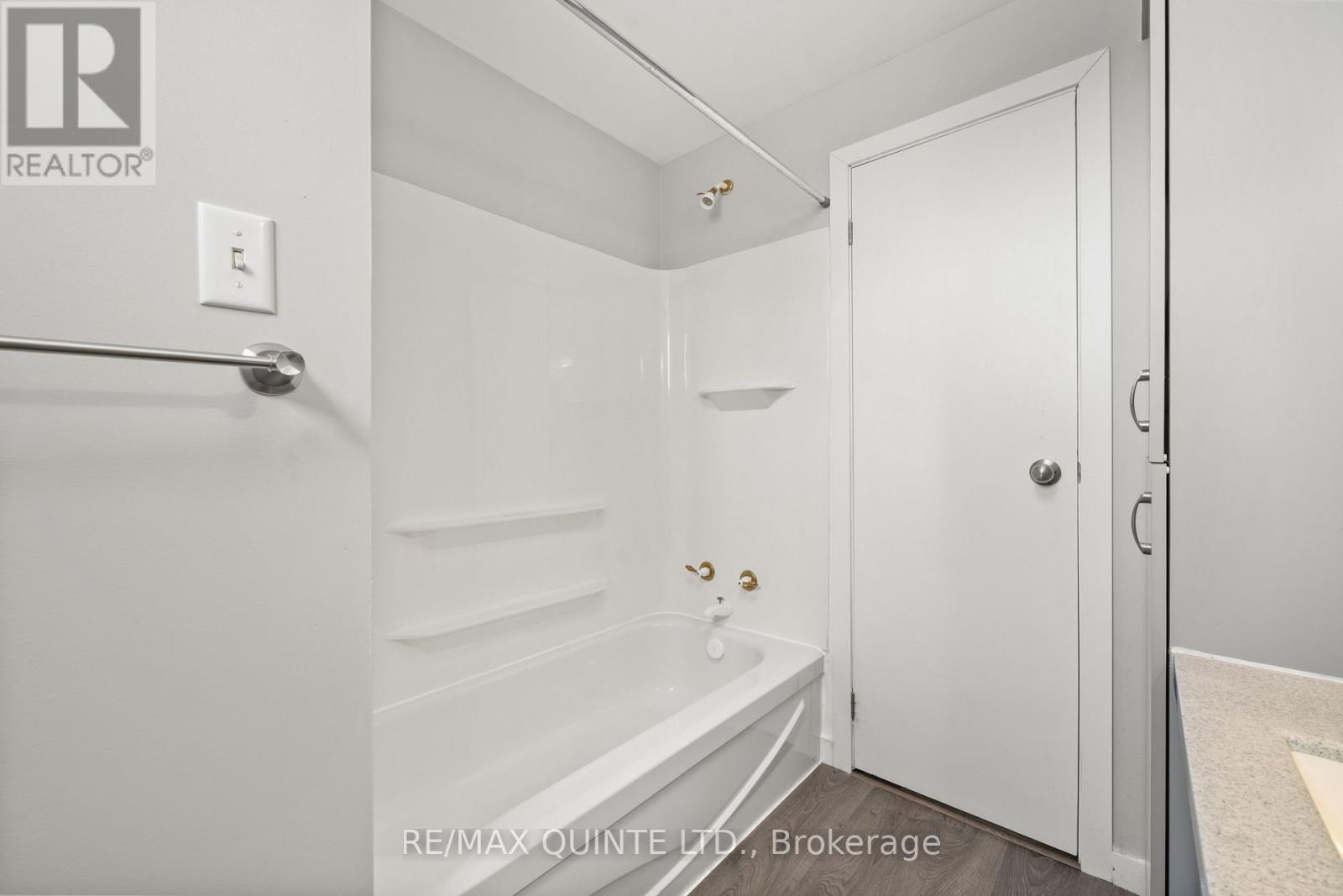 94 Cloverleaf Drive, Belleville, Ontario  K8N 4Z5 - Photo 36 - X12593686