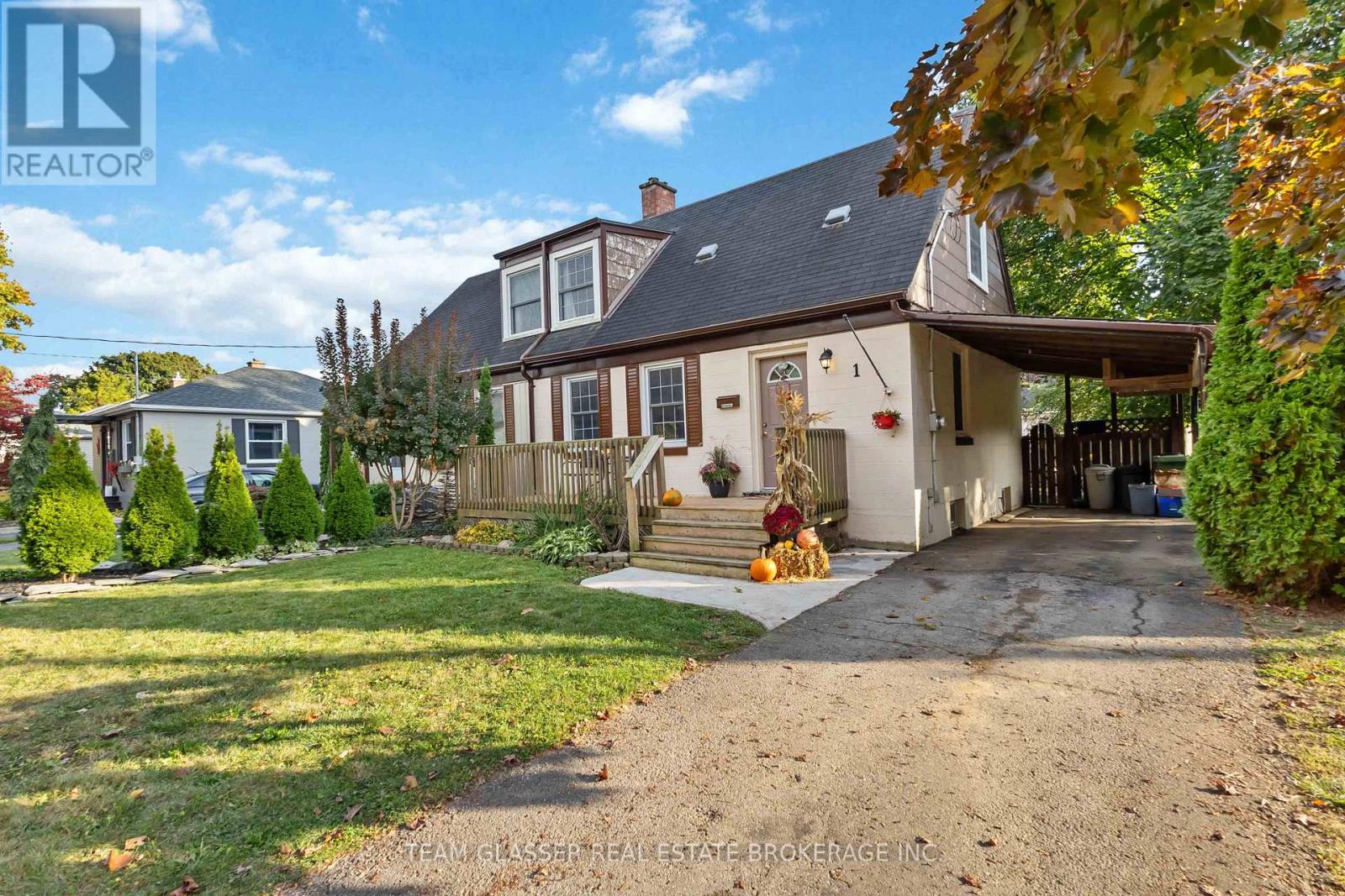 1 Cypress Street, St. Thomas, Ontario  N5R 1N2 - Photo 2 - X12593930