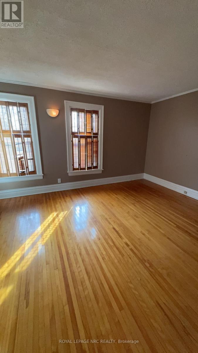 4579 Eastwood Crescent, Niagara Falls, Ontario  L2E 1B1 - Photo 17 - X12591154