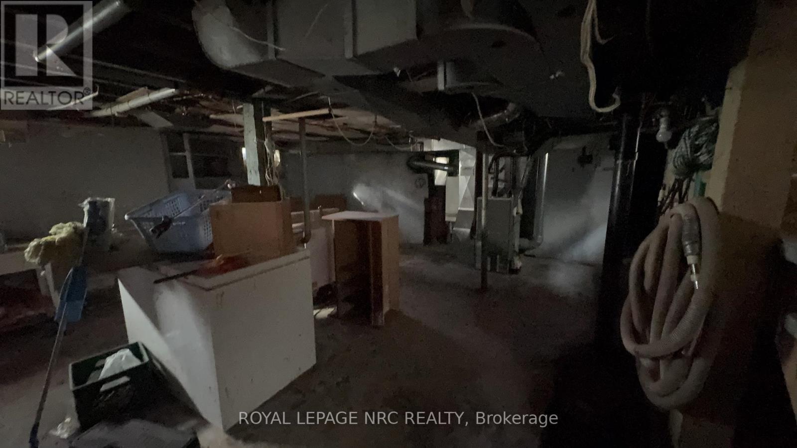 4579 Eastwood Crescent, Niagara Falls, Ontario  L2E 1B1 - Photo 35 - X12591154