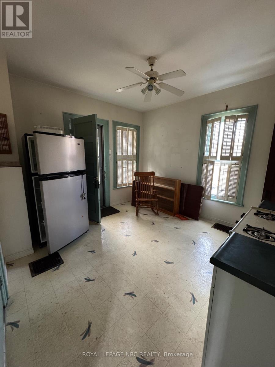 4579 Eastwood Crescent, Niagara Falls, Ontario  L2E 1B1 - Photo 32 - X12591154