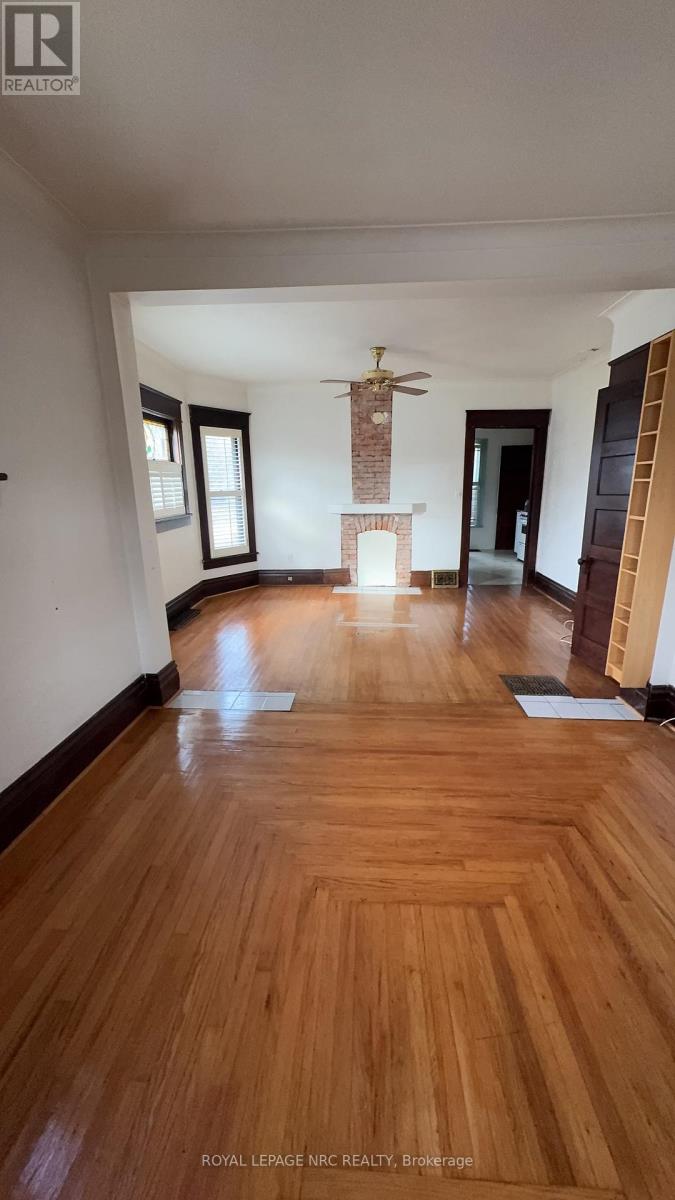 4579 Eastwood Crescent, Niagara Falls, Ontario  L2E 1B1 - Photo 8 - X12591154