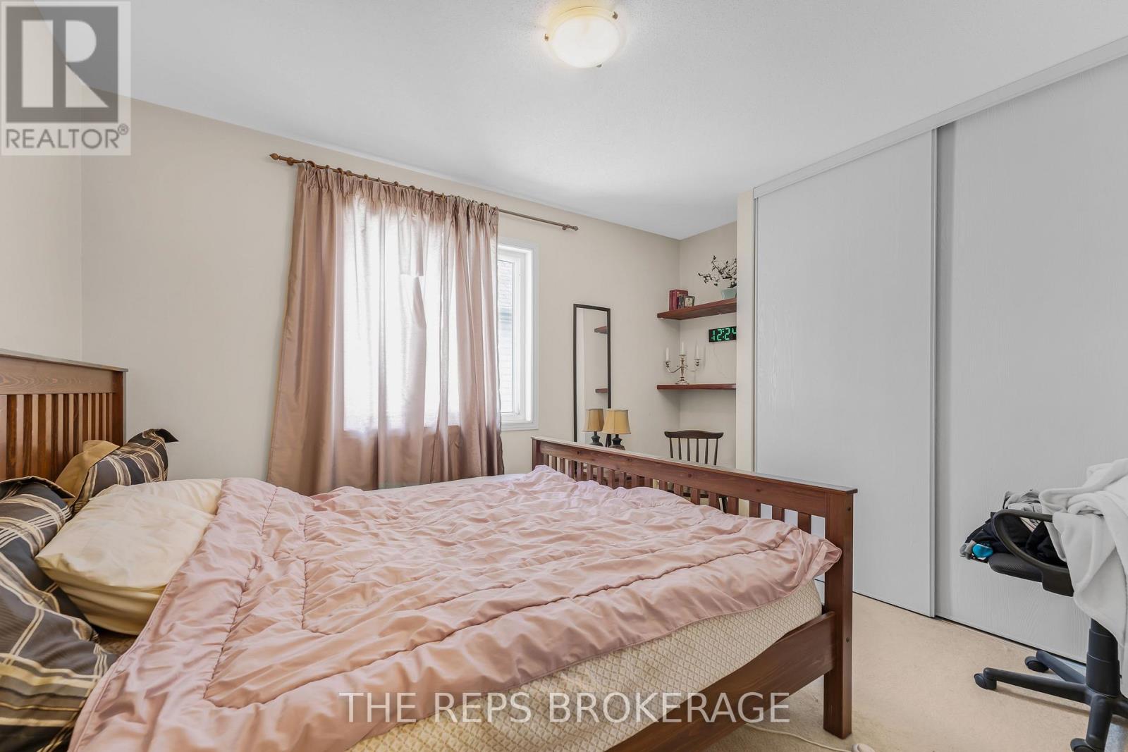 97 Black Bear Way, Ottawa, Ontario  K2S 2G6 - Photo 20 - X12593756